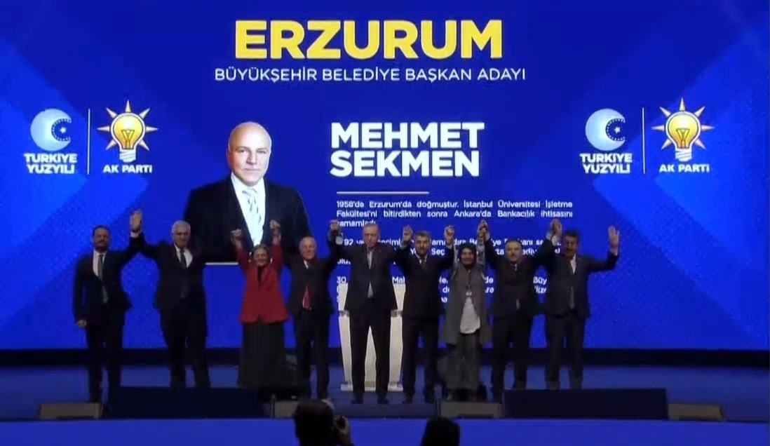 mehmetsekmen's tweet photo. Devlet Başkanımız, Sayın Cumhurbaşkanımız Recep Tayyip Erdoğan Beyefendi'nin tensip ve takdirleriyle Anadolu’nun incisi, kadim şehrimiz Erzurum’umuza 3. Dönem Erzurum Büyükşehir Belediye Başkan Adayı olduk.

Birlikte yol yürümekten onur ve gurur duyduğum Dünya Liderimize şükranlarımı arz ediyorum.

Sayın Cumhurbaşkanımız Recep Tayyip Erdoğan Beyefendi’nin yürüdüğü bu aziz yolda 31 Mart seçimleriyle yeni bir demokrasi destanı daha yazacağız inşallah...

Türkiye Yüzyılı Belediyeciliği ile aziz şehrimizi eser yatırımlarımızla kalkındırmaya ve tarih kentini nakış nakış işlemeye devam edeceğiz.

“Türkiye Yüzyılı Şehirleri İçin Hazırız, Kararlıyız”

#HazırızKararlıyız