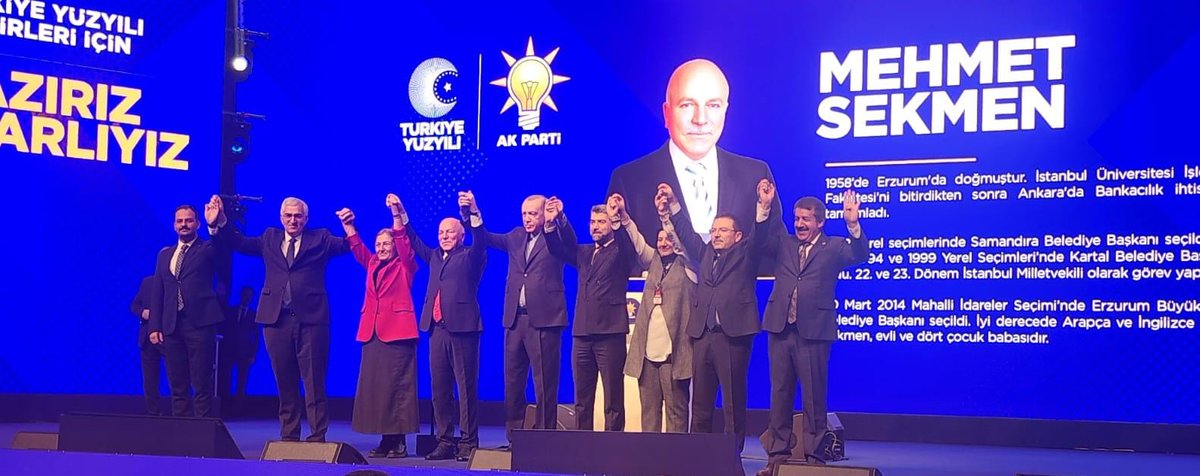 mehmetsekmen's tweet photo. Devlet Başkanımız, Sayın Cumhurbaşkanımız Recep Tayyip Erdoğan Beyefendi'nin tensip ve takdirleriyle Anadolu’nun incisi, kadim şehrimiz Erzurum’umuza 3. Dönem Erzurum Büyükşehir Belediye Başkan Adayı olduk.

Birlikte yol yürümekten onur ve gurur duyduğum Dünya Liderimize şükranlarımı arz ediyorum.

Sayın Cumhurbaşkanımız Recep Tayyip Erdoğan Beyefendi’nin yürüdüğü bu aziz yolda 31 Mart seçimleriyle yeni bir demokrasi destanı daha yazacağız inşallah...

Türkiye Yüzyılı Belediyeciliği ile aziz şehrimizi eser yatırımlarımızla kalkındırmaya ve tarih kentini nakış nakış işlemeye devam edeceğiz.

“Türkiye Yüzyılı Şehirleri İçin Hazırız, Kararlıyız”

#HazırızKararlıyız