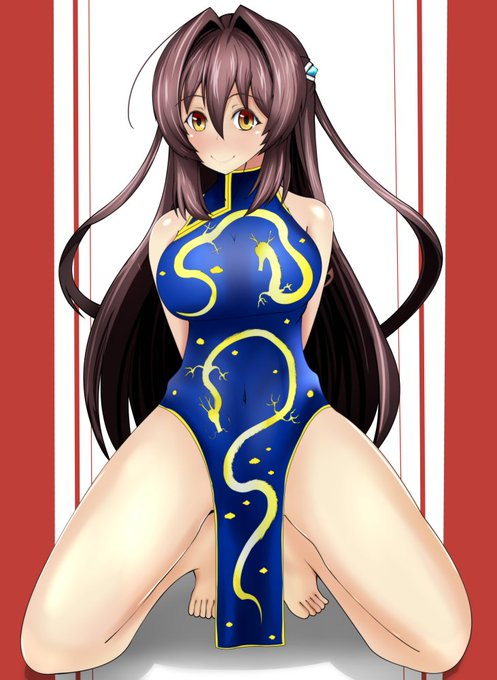 ドラゴンチャイナ服真理奈さん
今年もよろしくお願いします 