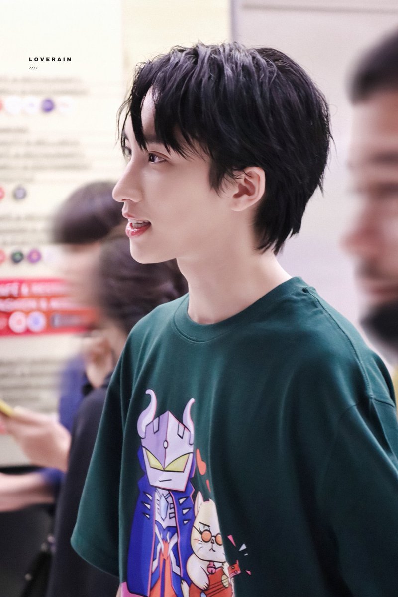noeulnightfall's tweet photo. I love everything about you @Noeul_lee6 💞💗🤏

cr.loverain 
#Noeulnuttarat #MagentaBoy https://t.co/l04ZQSe15l