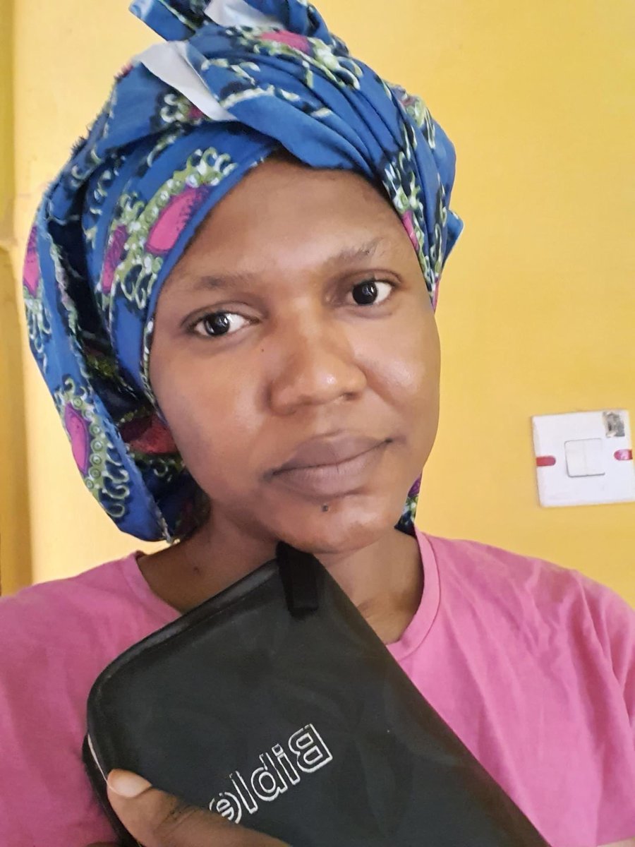 obianuju_pc's tweet photo. Senior manchi… ABOBI 🙌

I salute ooo… 🤗

you end up looking like a man, after fighting men all your lives 🫵

 Eyebags and wrinkles on fleek 💅 . . . 

Ijay you will crumble for deceiving young ladies and married women all these years on facebook.🫵 https://t.co/bYKQUyp3Xn