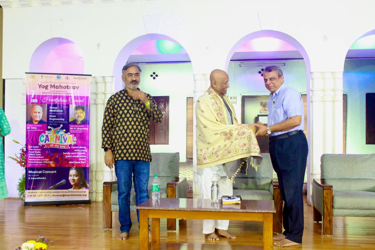 It was wonderful to have Mr. Raja Krishnamoorthy (alias Kitty sir), Leadership Coach, Actor & a Great Humanitarian talking to about 3,000 plus Heartfulness seekers today at Babuji Memorial Ashram, Manapakkam. 

#Heartfulness #Daaji #Kanhashantivanam #Meditation