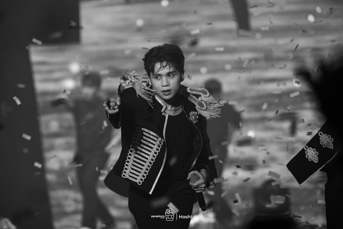 Nahalungkat habang nagbaBACK-UP 🤣
Di ko pala to naPost last year 🤣

【#VINCI】
『HORI7ON VoyageToManila』

🗓️ 09.07.2023
📍The Big Dome

#HORI7ON_VINCI 🐲
#빈치

HORI7ON VOYAGE TO MANILA

#호라이즌 #HORI7ON_1STCON 
#Friend_SHIP #VoyageToManila
#HORI7ON
#WeAreOneForSeven