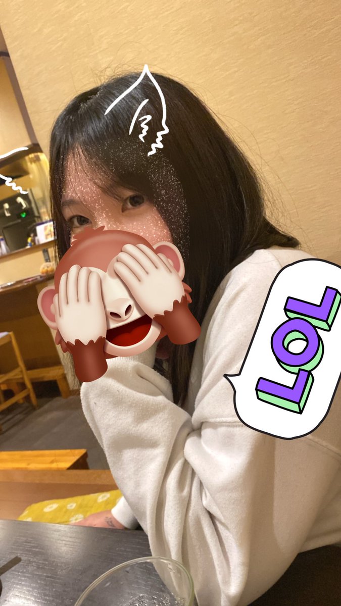 mst_pyon's tweet photo. あけおめぇ！！！心の友おはなとお酒ぇ！！！明日後悔しないように盛ってからのスタンプ隠しぃ！！よいちょー！！！！ https://t.co/g1oEr2bN4v