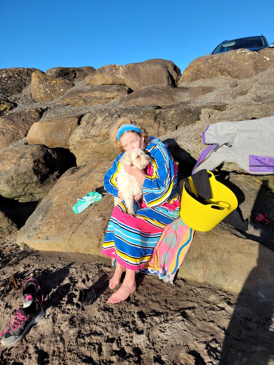 numoorepain's tweet photo. The blue blue blue . Baltic temperatures but #coldwaterswim so worth it.
Had to steady my breathing after a few weeks out, more importantly the 19 deg warm waters of Gozo being my last swimming pool. Slowly does it through the #coldshock #andbreathe #Dingle #Limitless #lovelife https://t.co/gIZk1K6SAC