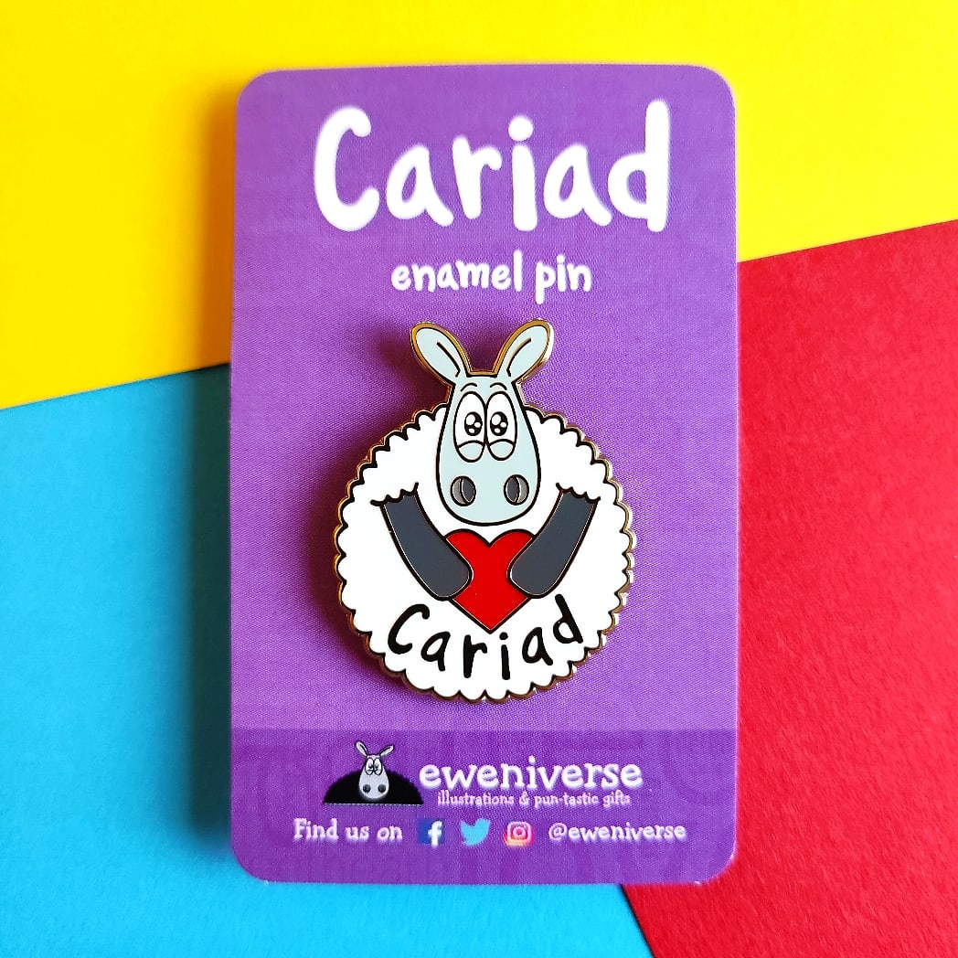 eweniverse's tweet photo. Hey #WelshCraftHour
Hope ewe like my Cariad enamel pins? Available at https://t.co/5FuC8iBazU at a baaargain price too right now 🤩🐑❤️
#walesbiz #welshmaker #pins #shopindie #shopsmall @HourWelsh https://t.co/OoecMKnxrj