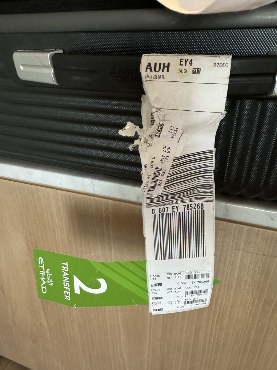 khushpreet24's tweet photo. @etihad @EtihadHelp I'm dismayed to find my bags severely damaged after my flight. Couldn't file a complaint at Mumbai airport due to a tight schedule and couldn't locate the right spot for it. Me Being busy doesn't excuse the damage you caused. Please address this issue! https://t.co/Cz8ZpxpCKD
