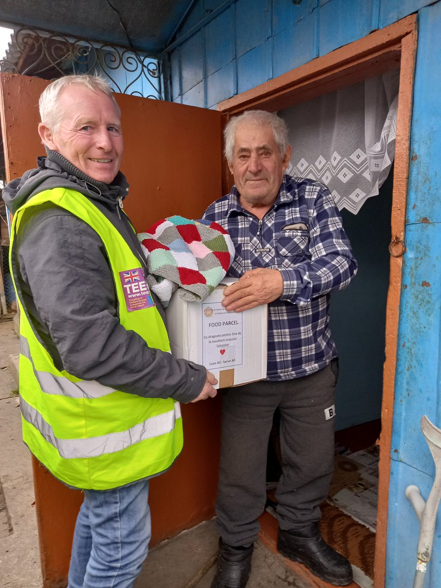 teechorg's tweet image. Delivering food to the elderly in the village of Lazo, #moldova