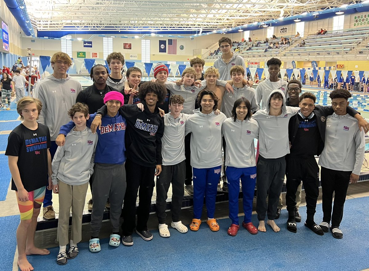 Stags improved to 10-0 on the season with an impressive showing in Richmond on January 5th. Two varsity records were broken and one of the 7 Ws was against the top ranked private school in VA. #DeMatha #swimming #AntlersUp 🦌🏊🏽‍♂️🏊‍♂️👀