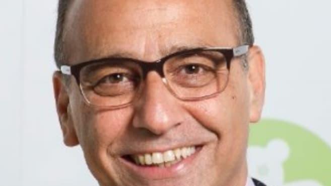 isleofmantoday's tweet photo. Port Erin card shop wins approval from Theo Paphitis https://t.co/ojKsDTbq9p https://t.co/WQl81BIR9l