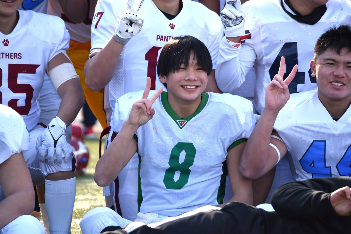 footballstore55's tweet photo. 高校東西地区選抜対抗戦
#ニューイヤーボウル
表彰選手
京都･滋賀･東海選抜LB三橋拓斗（虎姫2年）
後半早々のインターセプトが唯一の得点につながった。「いまチームの選手が5人だから、勧誘を頑張って公式戦に出たいです。QBもやってるので、一緒にやってるメンバーにタッチダウンさせてあげたい」 https://t.co/8tvEAbnSTj