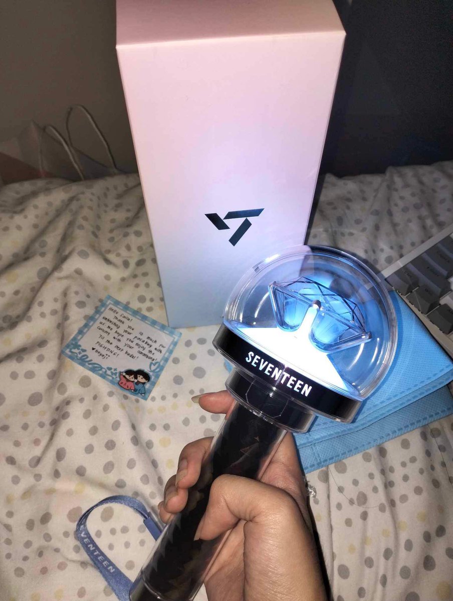 yawncoups's tweet photo. cb3 is finally home!! thank you for the smooth transaction @fightingbeyaji  until the next budol ulit! thank youu so much 🫶 i’m concert ready na #beyjinicebudol https://t.co/3V3dM5kmTe