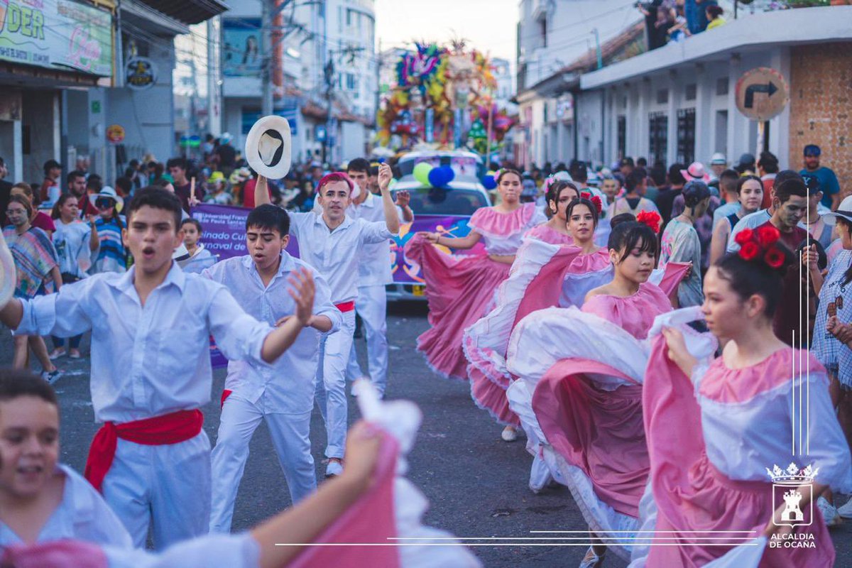 YamidRodriguezM's tweet photo. #Domingo | pasó el Carnaval Cultural de Ocaña; mejoró en muchos aspectos, un gran esfuerzo de la administración municipal dando ejemplo a la ciudadanía. 

Un Carnaval, con arte, cultura, música, deporte, gastronomía, museo abierto, celebración campesina, fest color, eventos juveniles y espectáculos Plaza de Ferias. 

Fotos @alcaldiaocana 

#Carnaval2024 #Ocana #CarnavalCulturalDeOcaña2024
