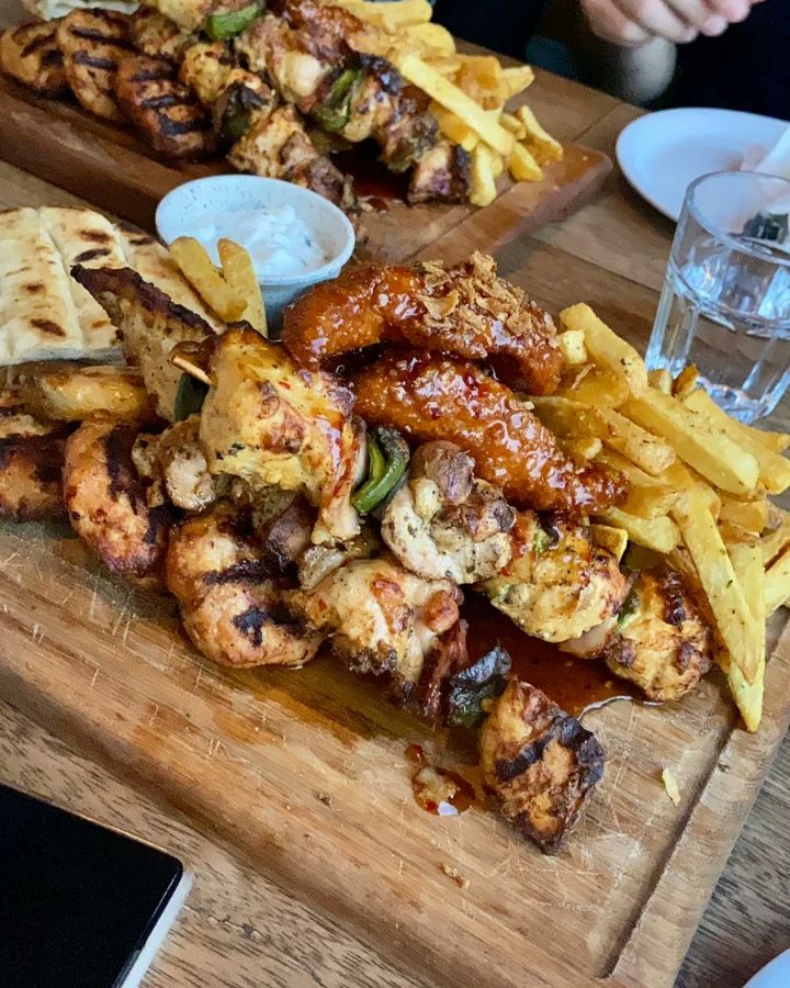 kopiaste's tweet photo. Last night's dinner at Jackson Cafe Bar was delish! The Jack's combo sharing platter in particular was literally and metaphorically finger-licking! 

The homemade apple pie was also one of the highlights. I definitely recommend!

#food #foodie #travel #kiti #larnaca #cyprus https://t.co/iLOZg9Ztlm