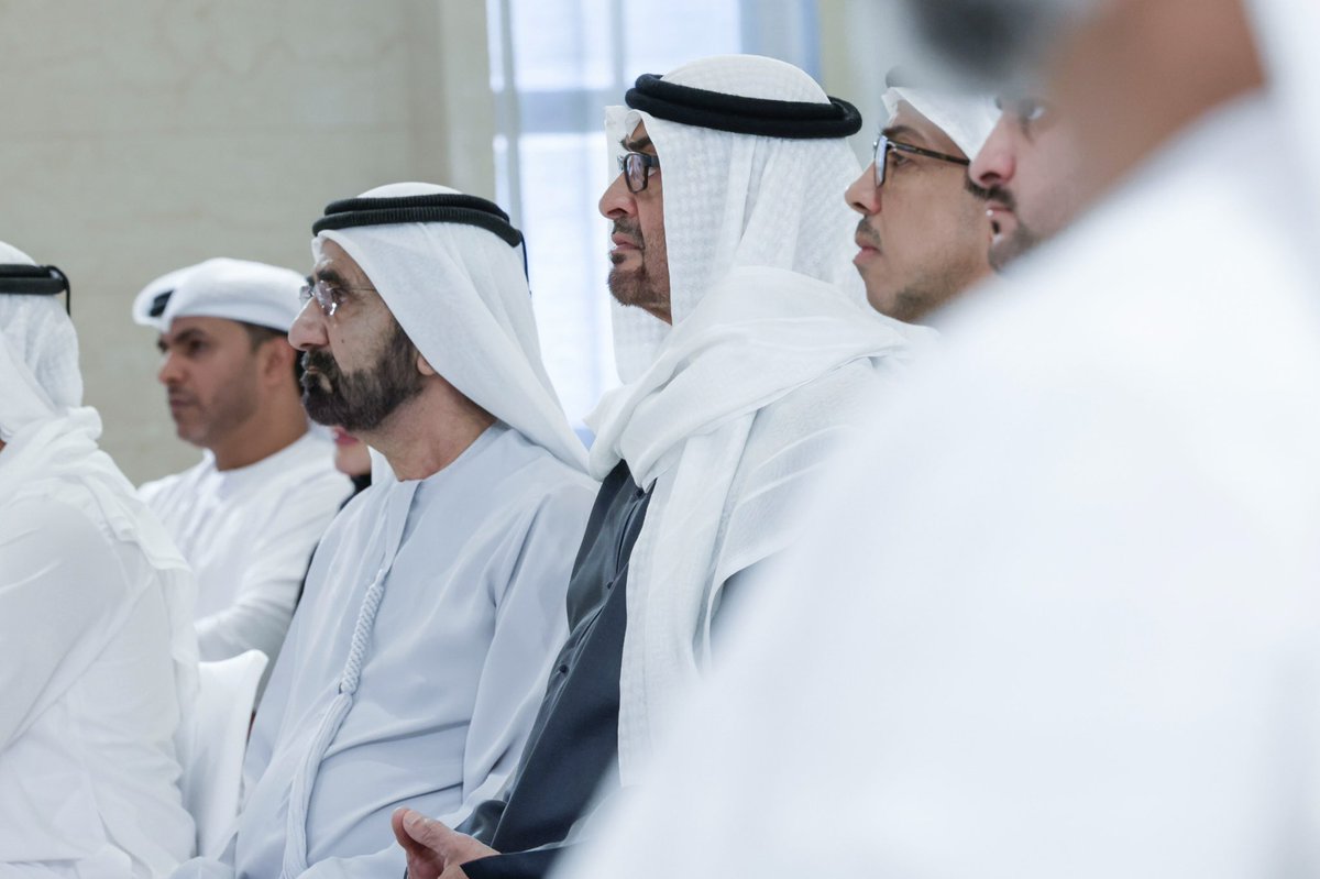 HHShkMohd's tweet photo. بدأنا عامنا الجديد 2024 في دولة الإمارات بمشاريع استثنائية بحمدالله .. واليوم حضرت رفقة أخي رئيس الدولة حفظه الله إعلان انضمام دولة الإمارات لمشروع علمي عالمي لبناء محطة الفضاء القمرية إلى جانب الولايات المتحدة وكندا واليابان والاتحاد الأوروبي.. وضمن هذا المشروع سيصل أيضاً أول رائد فضاء إماراتي عربي للقمر … 
ستتولى الإمارات تطوير وحدة كاملة ضمن المحطة تزن 10 أطنان .. وسيتم إنشاء مركز عمليات فضائية في الدولة للمحطة الجديدة  .. ومركزاً عالمياً لتدريب رواد الفضاء أيضاً على أرض الدولة …
 تمثل محطة الفضاء القمرية عودة البشر للقمر والمنصة الرئيسية التي ستنطلق منها رحلات البشر للوصول للمريخ أيضا .. سيبدأ العمل فوراً .. وستكون الإمارات ضمن هذا المشروع الذي يمثل أحد أكبر طموحات البشر في الفضاء خلال العقد المقبل

فخورين بمشاريعنا .. فخورين بكوادرنا .. فخورين بطموحات أبنائنا .. ومتفائل بالعام الجديد الذي سيكون الأجمل والأعظم بإذن الله في دولة الإمارات .