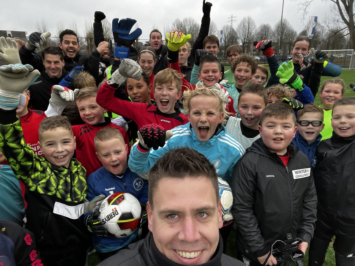 De aftrap van het nieuwe jaar zit erop 🔥 Onder winterse ❄️ omstandigheden veel leerzame momenten, lachende gezichten 😁 en inzet! Tot de volgende 🫶🏻