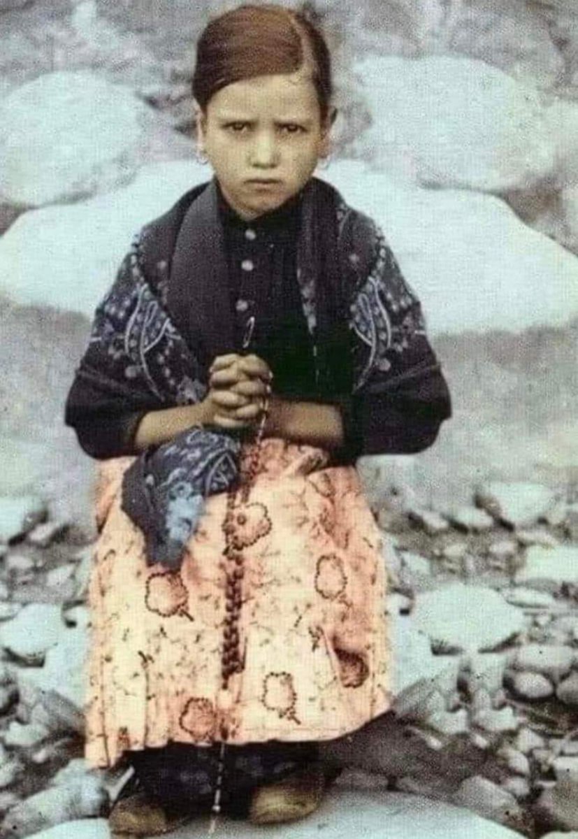 Sachinettiyil's tweet photo. "The final battle between the Lord and the kingdom of Satan will be about Marriage and the Family. Don't be afraid... Our Lady has already crushed his head." 

Sister Lucia of Fatima https://t.co/g6PSoBd84q