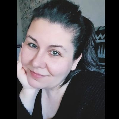 Dalia651963's tweet photo. @ka2ibe That is a trailer not #FerYa.ok bitch. Put this hashtag in your cringy couple. Pathetic old woman 🤢🤢🤮🤮 https://t.co/YdAjJ493yO