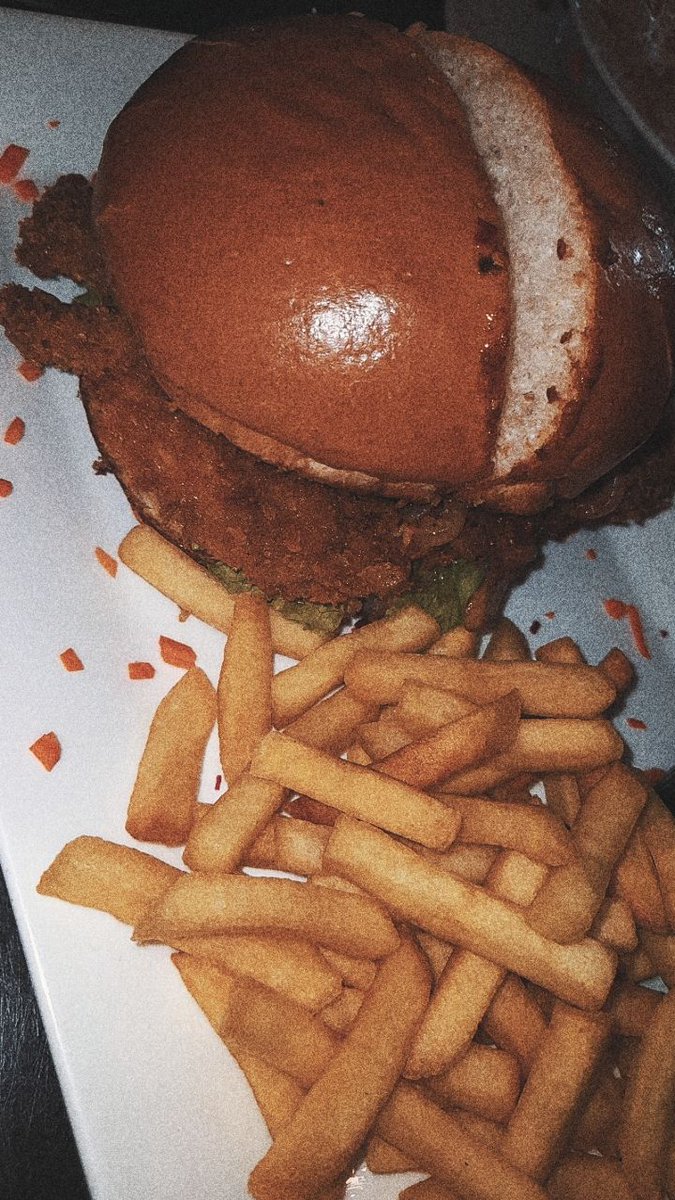 Eating my way to happiness and tweeting about it. 🍔 🍟

Anyone ?

#FoodAdventures 
#GoodFood #GoodMood 
#StarAcademy #bbclaurak #المغدور_محمد_السبيعي #Lakshadweep