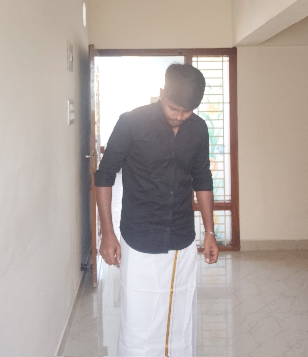 itzme_parthu's tweet photo. mom's click ✨ #Veshtiday #VeshtiWeek https://t.co/gNSWUmMxXP