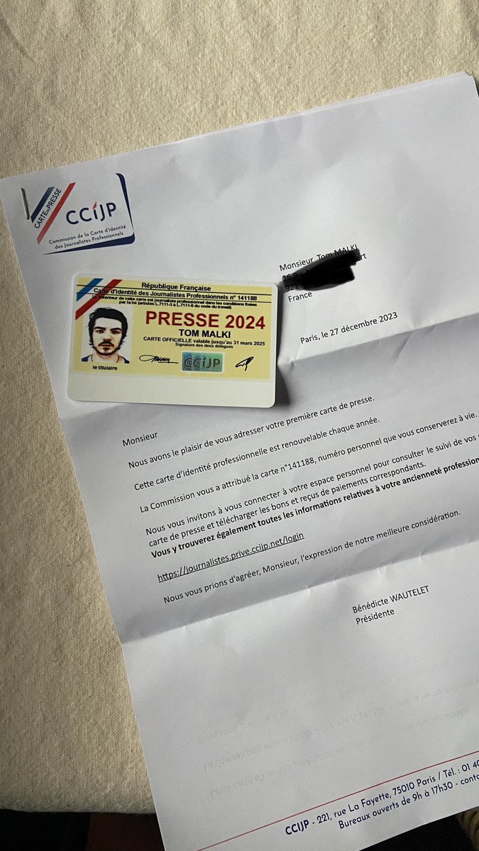 Tom_Malki_'s tweet photo. J’espérais ne pas céder au post du « j’ai ma première carte de presse, gnagnagna… je suis ému » turns out que je suis comme tout le monde et que payer 50 balles pour qu’un syndicat d’inconnus me reconnaissent en tant que journaliste… bah ça me rend heureux. https://t.co/6BvYqjV49g