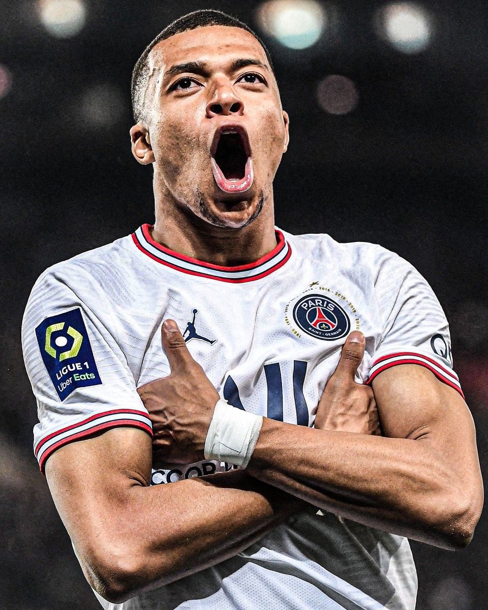 theMadridZone's tweet photo. 🚨 NEW: Mbappé has told Florentino Pérez that he wants to play for Real Madrid, when they have talked. Now it's up to Mbappé to decide. @MarioCortegana #rmalive https://t.co/u2TIg1cZg6