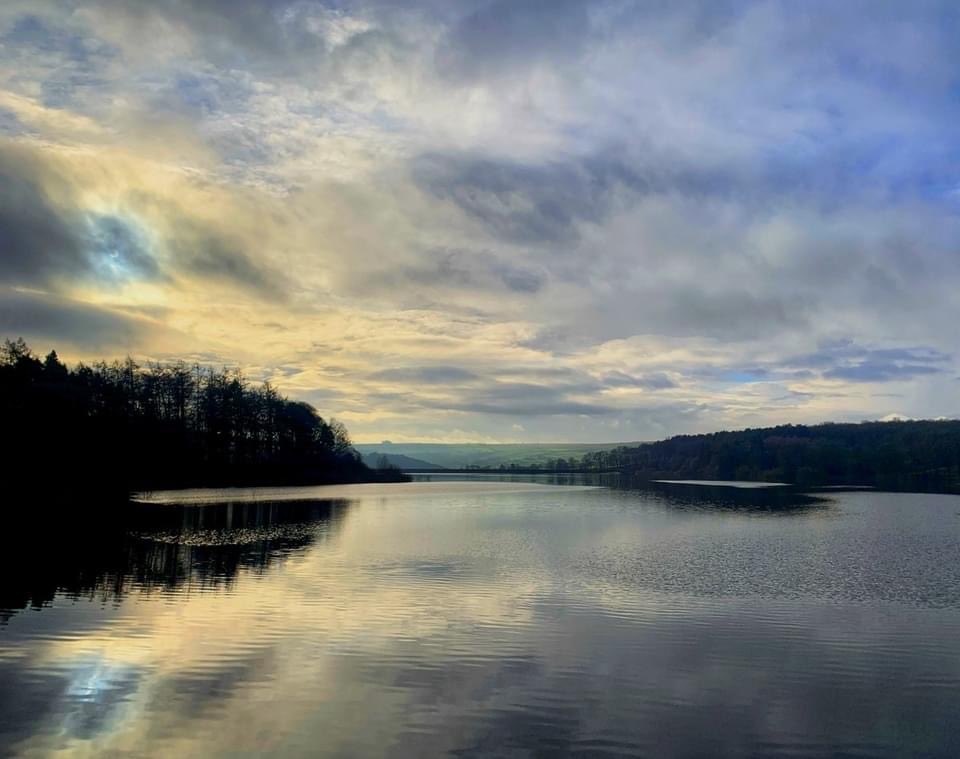 IreneSandraD's tweet photo. No rain on our walk around #Swinsty and #Fewston #Reservoirs, and although misty and SO muddy, it was very enjoyable @EyUpYorks @AllAboutYorks @WalkInYorkshire #Otley @IamHappyHiker https://t.co/JKgF5zfzDy