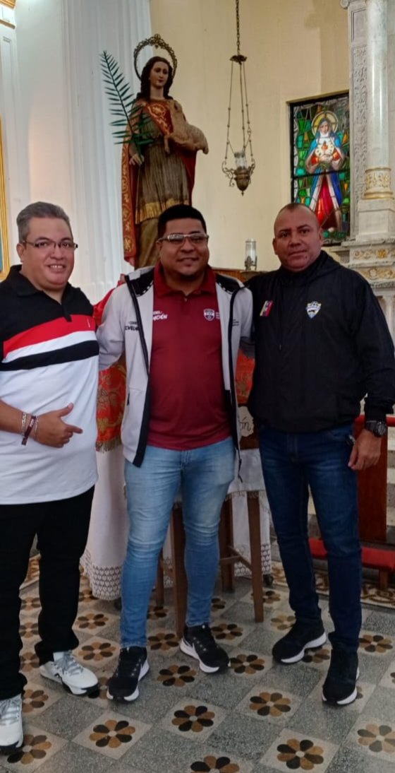 enriquerivas417's tweet photo. Presente en la misa del Deporte 2024 Cumaná edo Sucre https://t.co/rhONRcS5qW