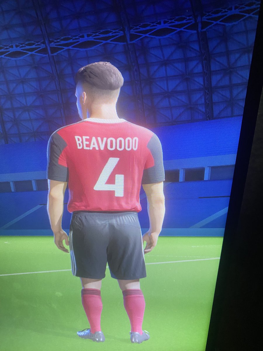 EastbourneFc's tweet photo. Another signing! ✍️ 

Beavo joins us from Roast dinner FC for a three year deal!

Big up Beavo!! https://t.co/pFsL5QMMff