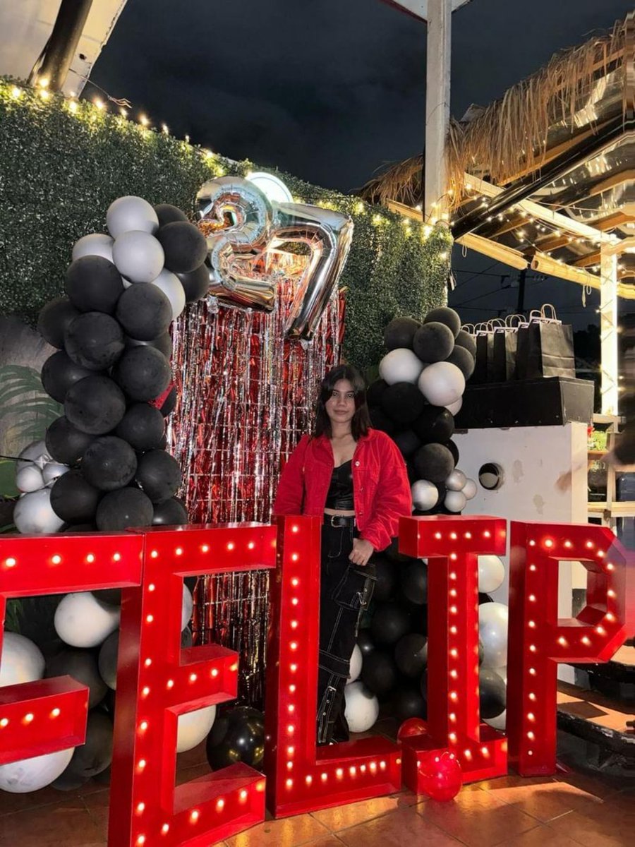 virtudazo_aisha's tweet image. Advance happy birthday @felipsuperior !!
#FELIP_VEINTISIETE 
#VEINTISIETE 
salamat kaayo!
@AmariFuego @tropaKEN  💙 🖤