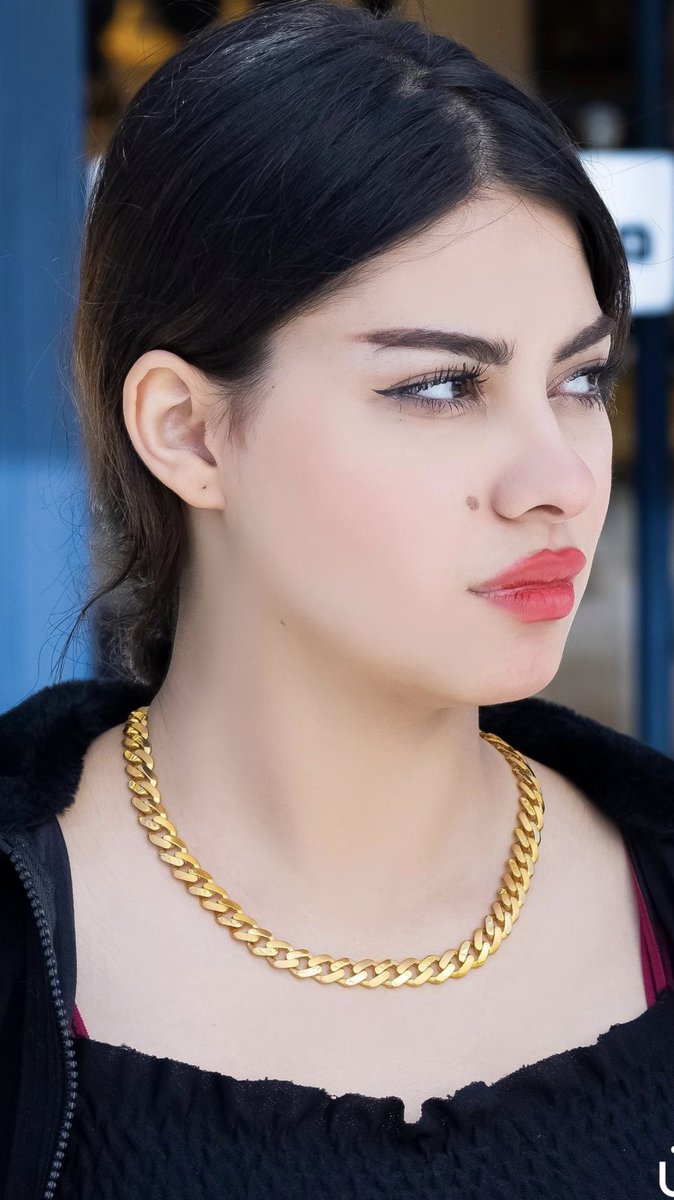 حتى الطعام عندما يبرد أرفضه فما بالك بالردود المتأخرة على رسائلي التي أرسلها . . 
            مساء الخير احبتي ❤️