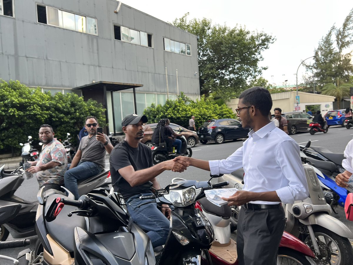 saiffathih's tweet photo. A #WalkwithSaif today handing out #LiveableMale manifesto pamphlets. 

#SaifForMale https://t.co/8QW0xrHpB5