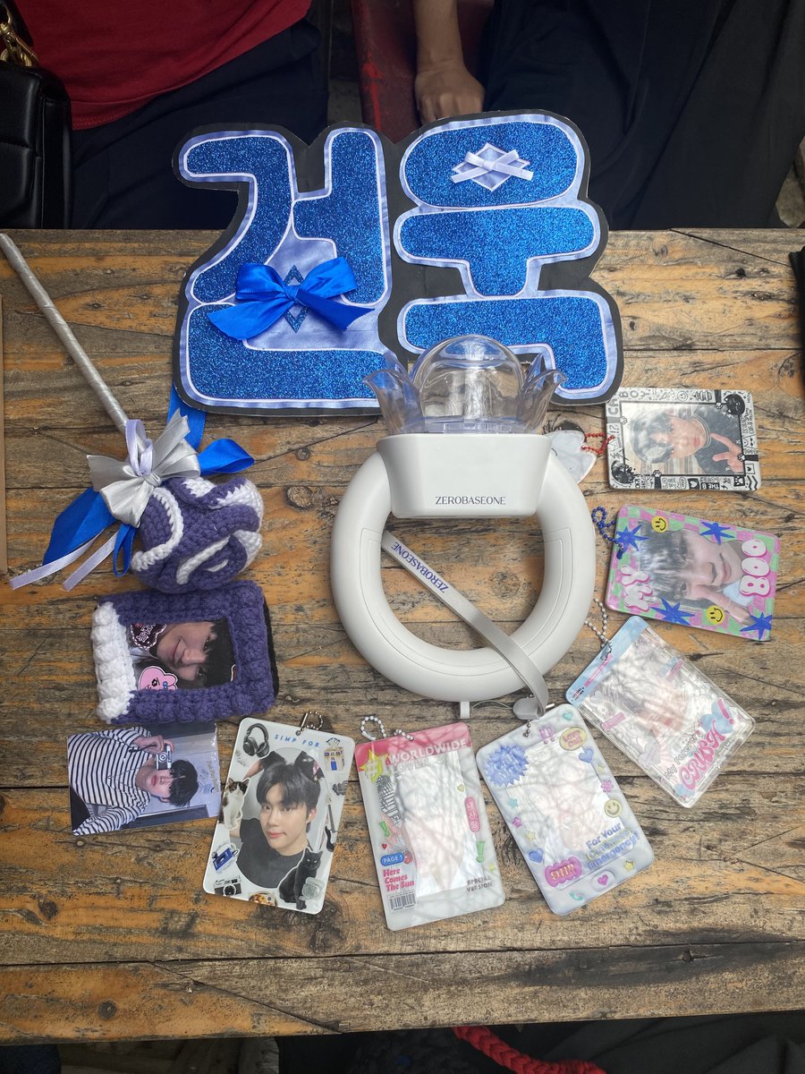 gonuktidur's tweet photo. thank you for today! ^^ terimakasih yang udah ngasih freebies hari iniiii! seru banget oiii (terimakasih jg LOF19 aku dapat teman gpd baruu) >_<

#LIFTOFF19_PARKGUNWOOK
@GunwookUMKM @yushinooya @jenrenvx @pacardokey @gunbugiz https://t.co/xIxjgbAGJd