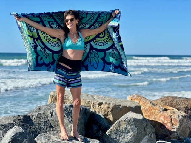 stealthbelt's tweet photo. It's that time of year where we're ready to escape to somewhere warm and tropical 🏝️ 🐠 😏 and Stealth Belt is coming too! 

Ambassador Janna has the right idea! 😉

#ostomy #ostomybag #ostomylife #ostomyawareness #stoma #stomabag https://t.co/l716hw88Sn