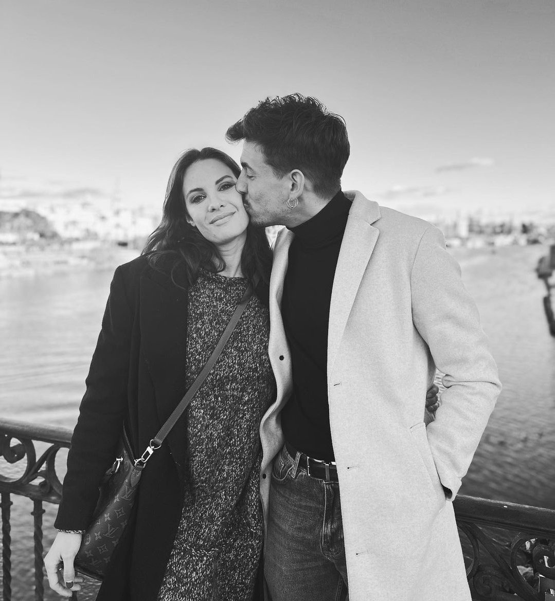 manolilopezve's tweet image. NO, PUEDEN ESTAR MÁS FELICES!! GUAPOSS!! @jessica_bueno90 @Luitingo #jessingo7E #jessica #luitingo