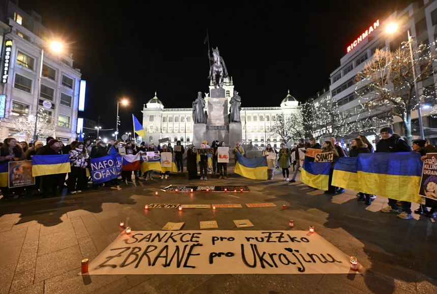 U24_gov_ua's tweet photo. Protests against russian aggression were held in Berlin, Budapest, Lisbon, Prague, and Toronto.

The activists gathered to raise awareness about the missile attacks by the terrorist state. Since the start of the full-scale invasion, russia has launched 7500+ missiles at Ukraine👇 https://t.co/9pPa60nRzd