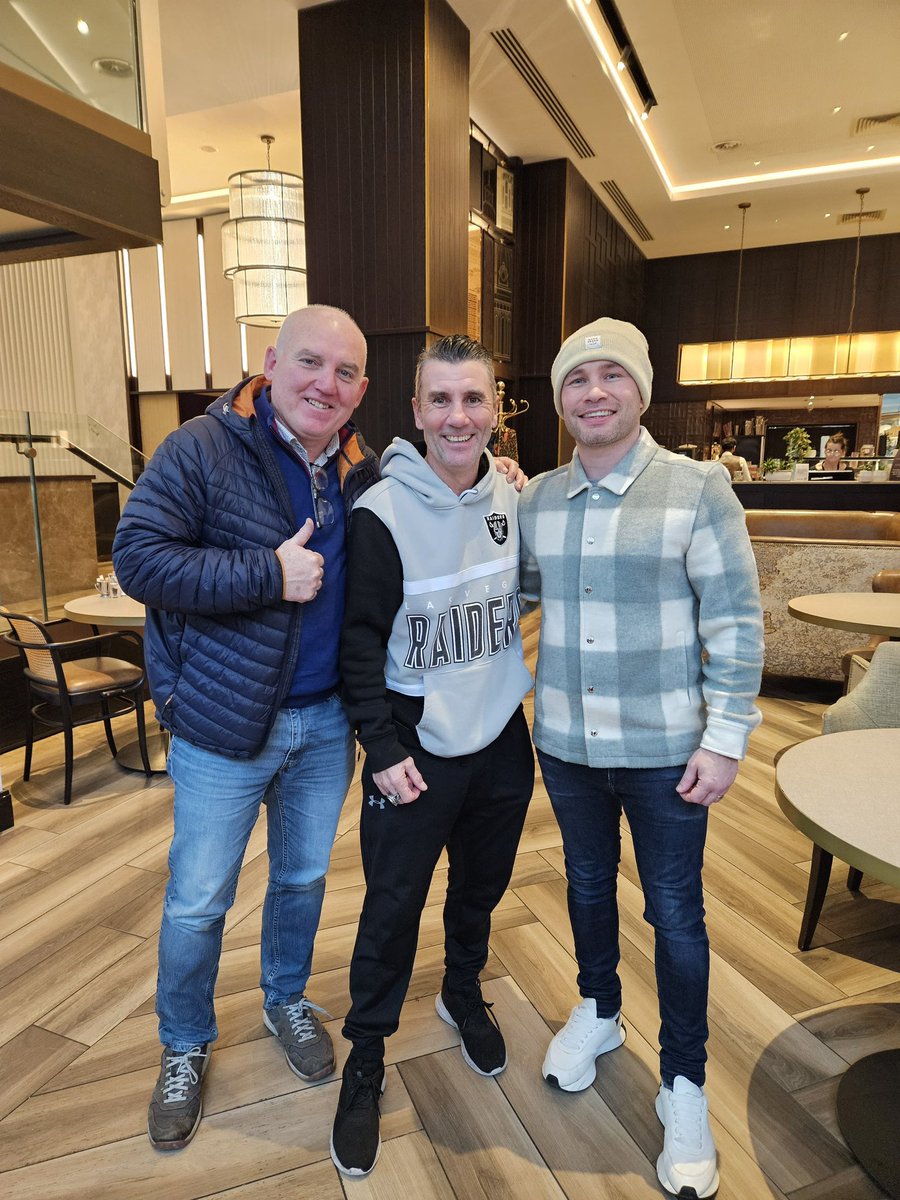 RealCFrampton's tweet photo. Nice to catch up with my friend and boxing legend Wayne McCullough and Joe Lowe https://t.co/XGTIy6g5b3