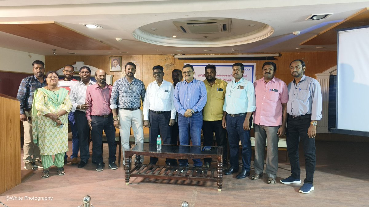 apnacsctenkasi's tweet image. Participating in the general meeting of the CSC SERVICE organizatied by Tamil Nadu E-Service Center Owners Association...with Mr. Vinod Kuriakose sir (State Head Central Government Public Service Tamil Nadu Chief Officer) @csc_south @CSCegov_ @apnacsctenkasi