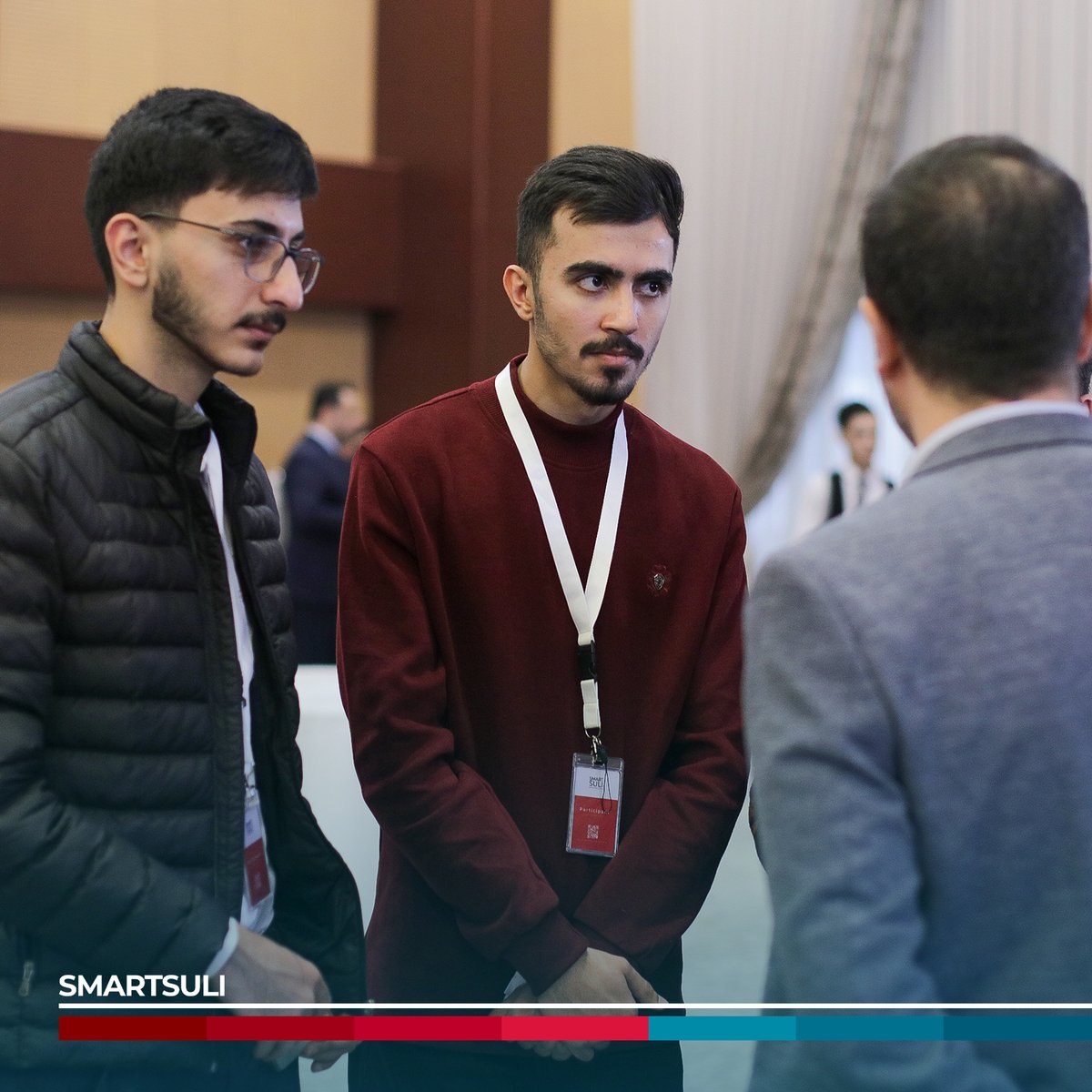 smartsuli's tweet photo. کاتی پێکهێنانی گروپ لە نێوان بەشداربووان!

Team formation by the participants!

#SmartSuliHackathon #HealthcareInnovation #TransformYourCity #SmartSuli https://t.co/HLITnFy14g