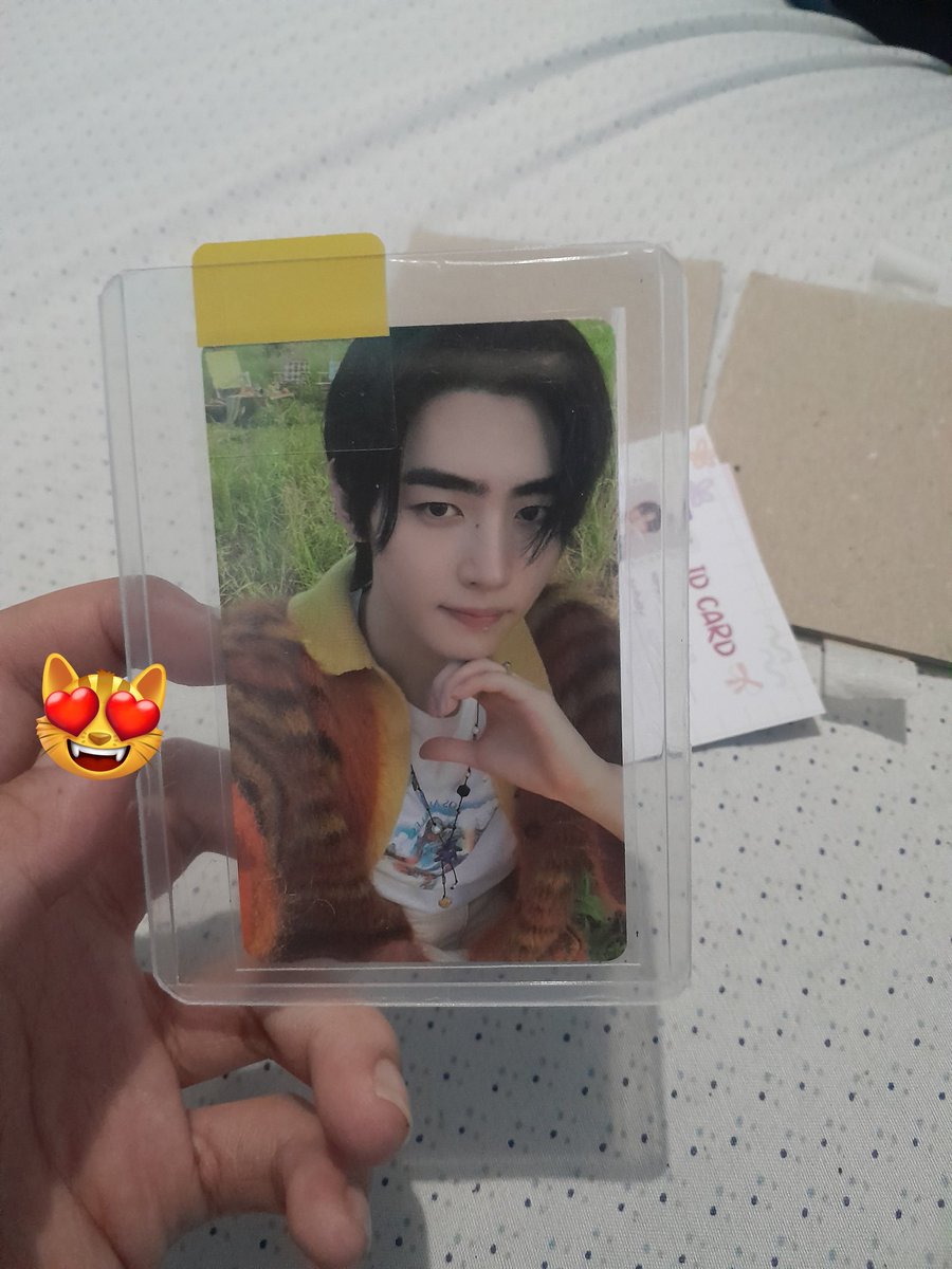 hoonfaved's tweet photo. HELLO HELLO I ALR RECEIVED SUNGHOON POOO ANG POGI POGI SO MUCH 😭😻 thank you for making sure that he arrived safe and sound po 💗💗 GRABE ANG SPARKS 😭😭🙏🙏 @parksayie 🫶 #cwonbns https://t.co/TcSfDnKbp9