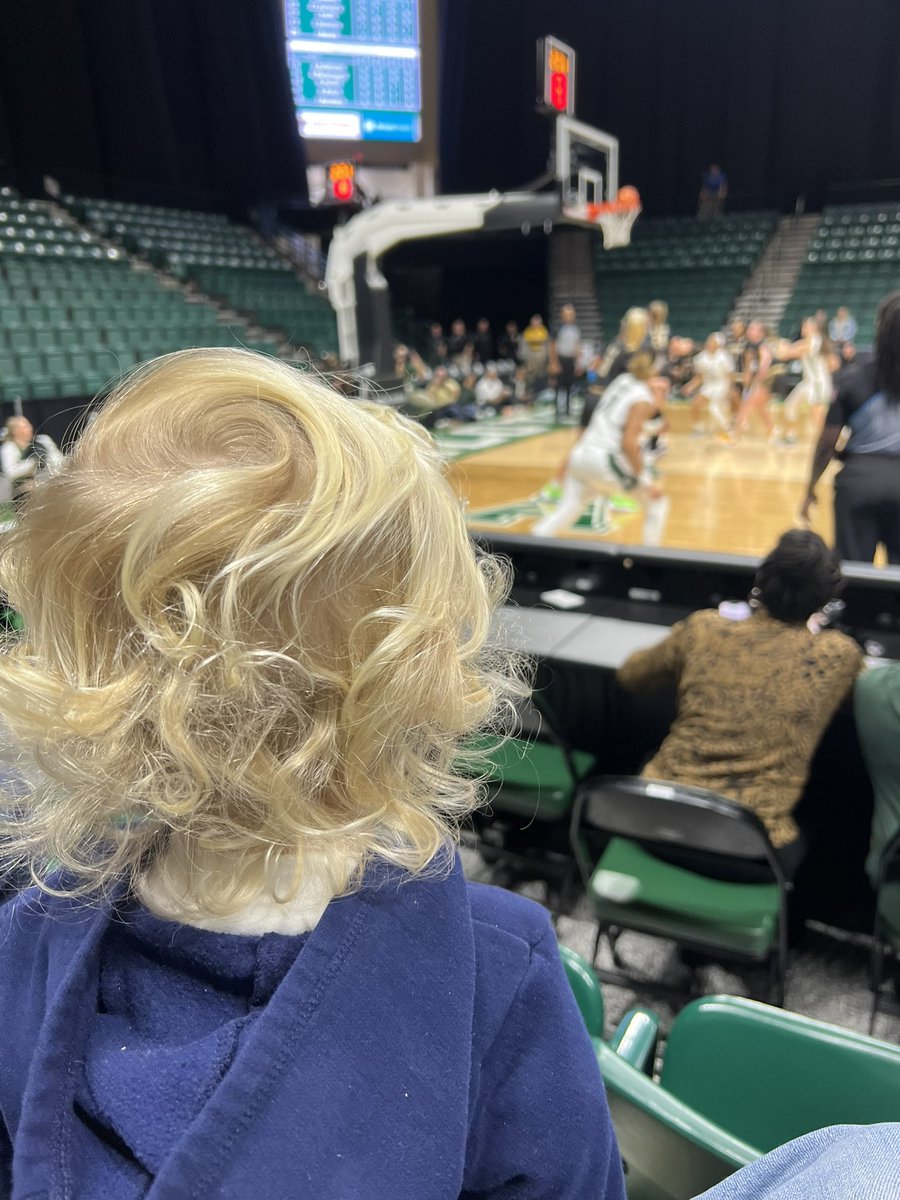 LibbyWeihsmann's tweet image. First @CharlotteWBB game for these two, and it was a win! Forever a @cconsuegra and @cgregory1_ fan 💚