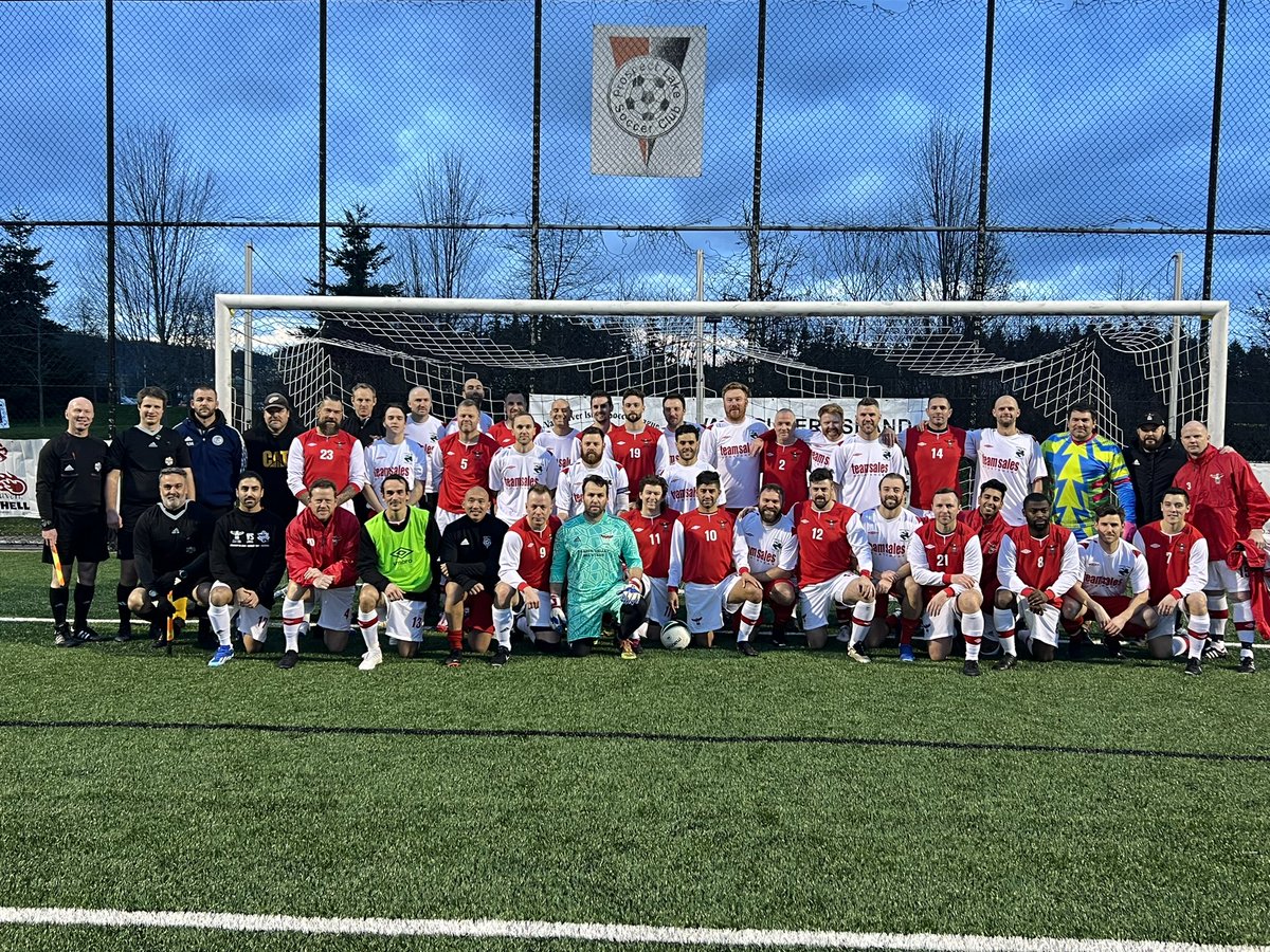 vincenzo25's tweet photo. @VISLinfo @vicwestfc @timescolonist @GorgeFC @CookStreetUtd In the #VISL vs #FVSL #Masters game - it took PKโs to determine the winner, and the #VISL were victorious after 5 shooters.
Darian Achurch with game MVP honours in the pipes, stopping a couple PKโs on top of his brilliant 90โ. The VISL regains the trophyโฆ..finally ! https://t.co/ZX7tkSMMt3