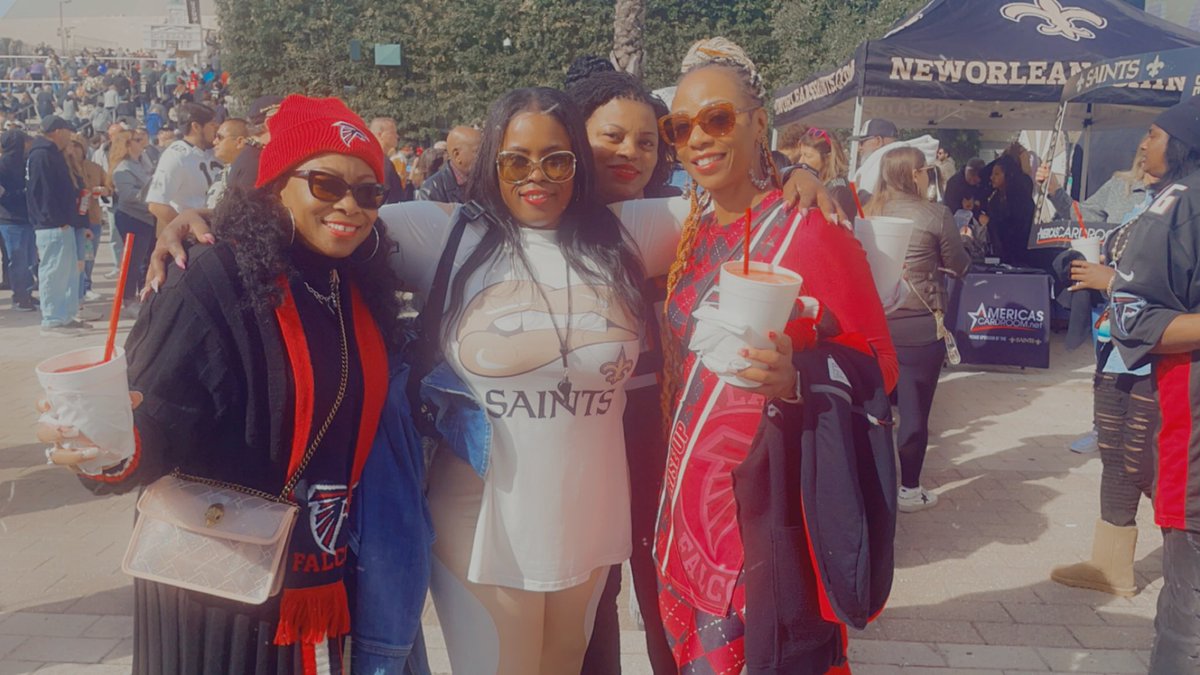 Kward979's tweet photo. Let me get a “Who Dat” #saintsgameday  #WhoDat  #saintsvsfalcons https://t.co/wXizcb6vCl