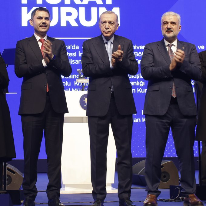 AK Parti İstanbul Belediye Başkan adayı Murat Kurum ile AK Parti İstanbul İl Başkanı Osman Nuri Kabaktepe yarın sabah namazını Eyüp sultan Camii’nde beraber kılacaklar ve seçim çalışmalarına sabahın ilk saatleri itibariyle başlayacaklar.

#HazırızKararlıyız #Yenidenİstanbul