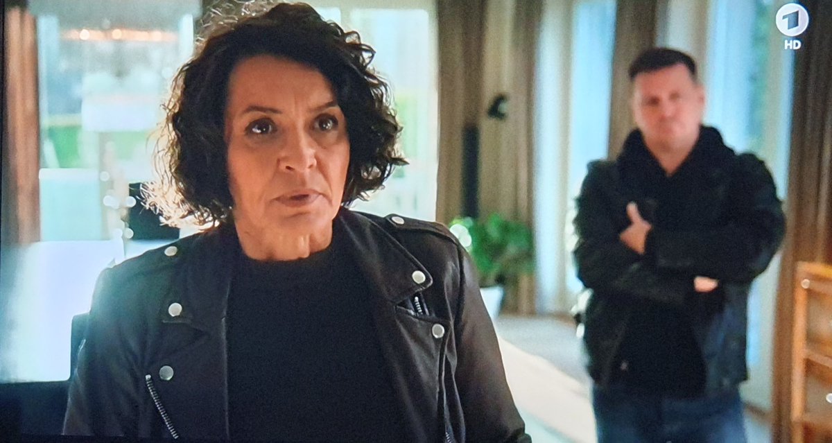 Stanislaus2210's tweet photo. Lena #Odenthal ermittelt in #Köln ohne Besuch bei #Ballauf und #Schenk? #Tatort https://t.co/np7Lcta6bW