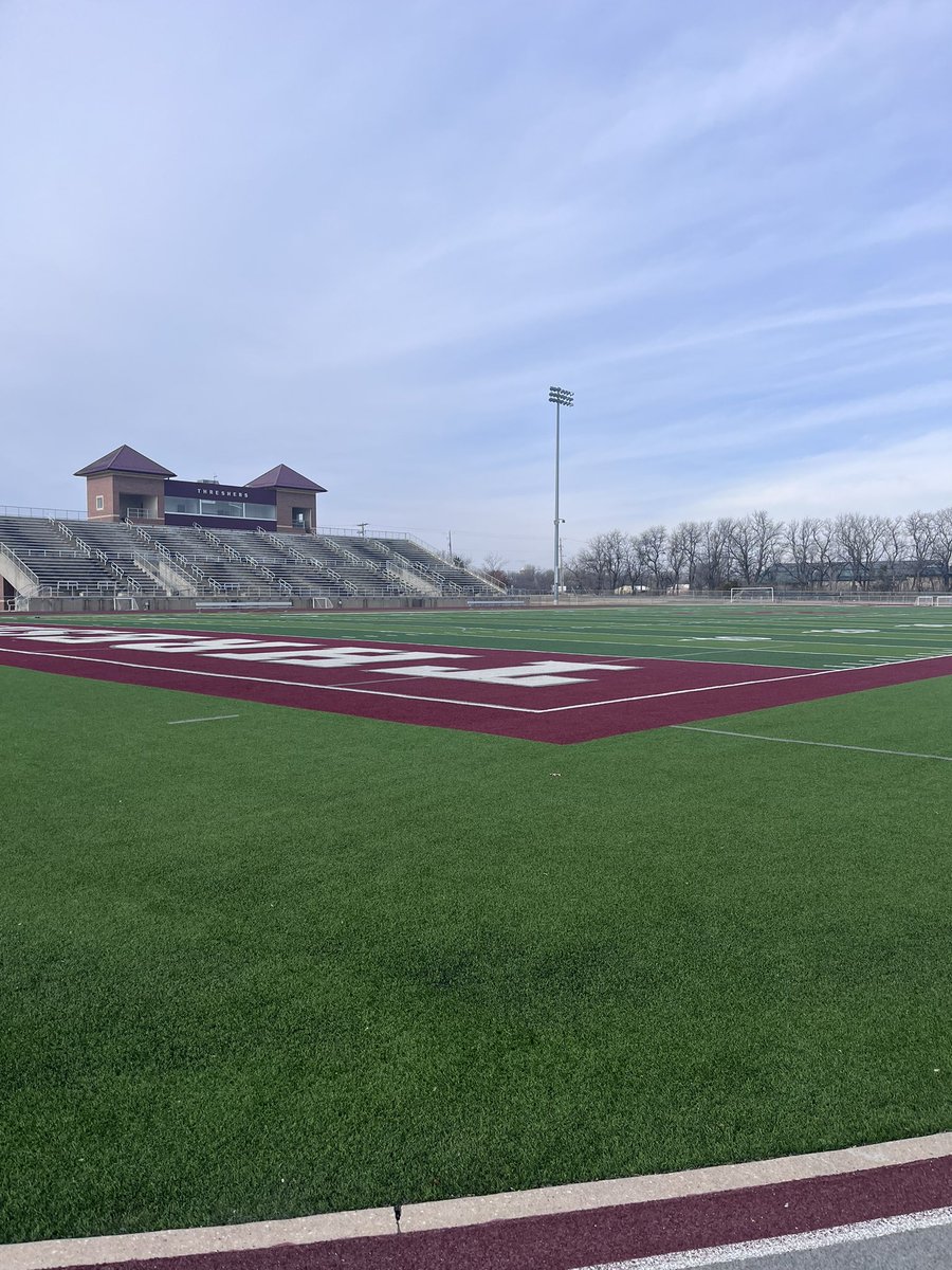 DasenAnderson's tweet photo. Great visit at Bethal College @TheTerryCook @Threshers_FB. Thank you coaches https://t.co/YOjZvqZG2X