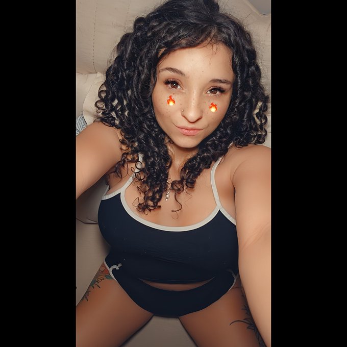 Well hey there 😉 #baddie https://t.co/diZQYMCmZQ<a href="/tag/baddie"class="tags">#baddie</a>