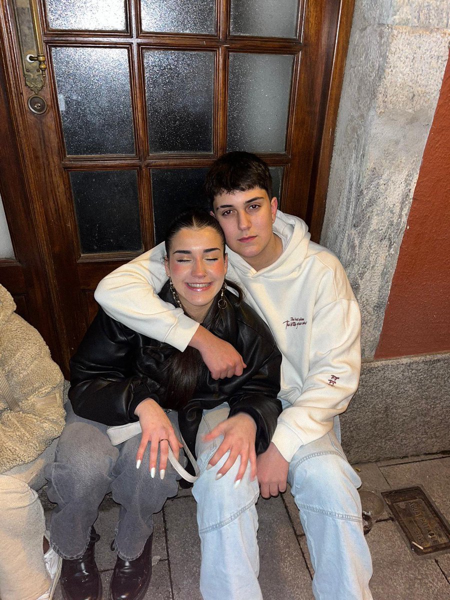 Eireeprz_'s tweet photo. q guapos jo @michitara3 https://t.co/uKsNsbtjZX
