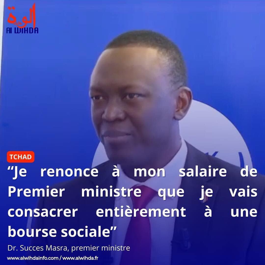 filledesarh's tweet photo. Twitter bruslait ici les jours passés à cause des fonds spéciaux dont @jeune_afrique a parlé. Il y en a qui avaient rougi coe si ça avait été créé pr @Succes_MASRA, pr peu que ça conforte l'argument de ceux qui disent qu'il cherche l'argent en venant à la primature. 
Next! https://t.co/HH0zpJ93lE
