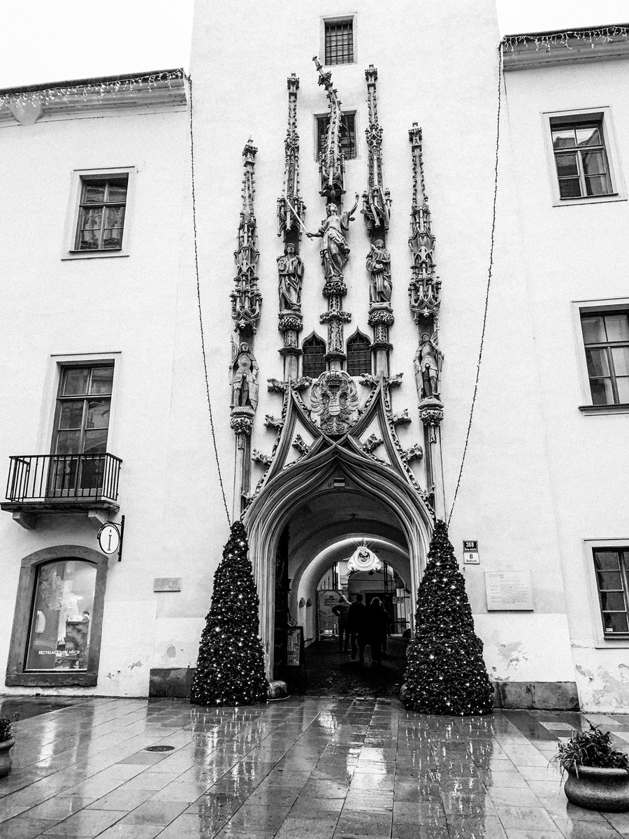 amilahrustic's tweet photo. Ta potreba da svaki gradu kojem sam poredim sa nekim našim, pa mi je Brno češka Zenica. Objektivno nidje veze, ali nismo tu da budemo objektivni https://t.co/CP4rDkJR0J